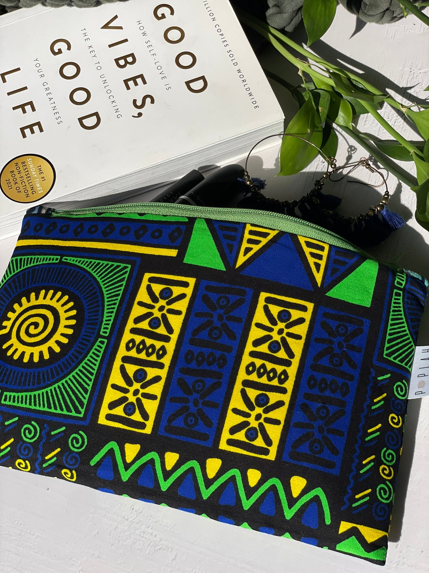 The everyday pouch
