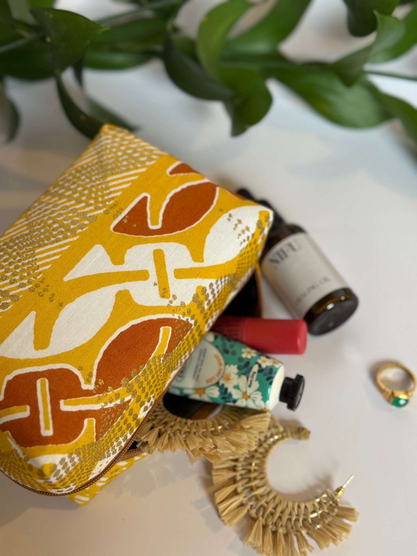 The Box pouch